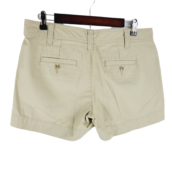 Gap favorite khaki shorts size 8 - Picture 2 of 9